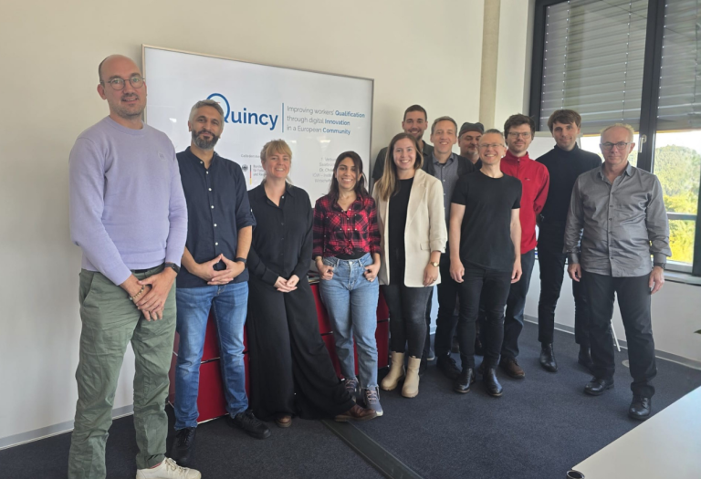 Projektteam mit 12 Forschenden